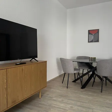 Apartment Wohnen Im Zentrum - Rathaus Vor Der Tuer *