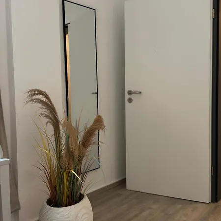 Apartment Wohnen Im Zentrum - Rathaus Vor Der Tuer *